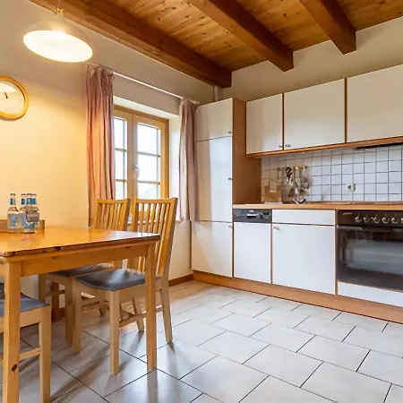 Country House In Vollerwiek